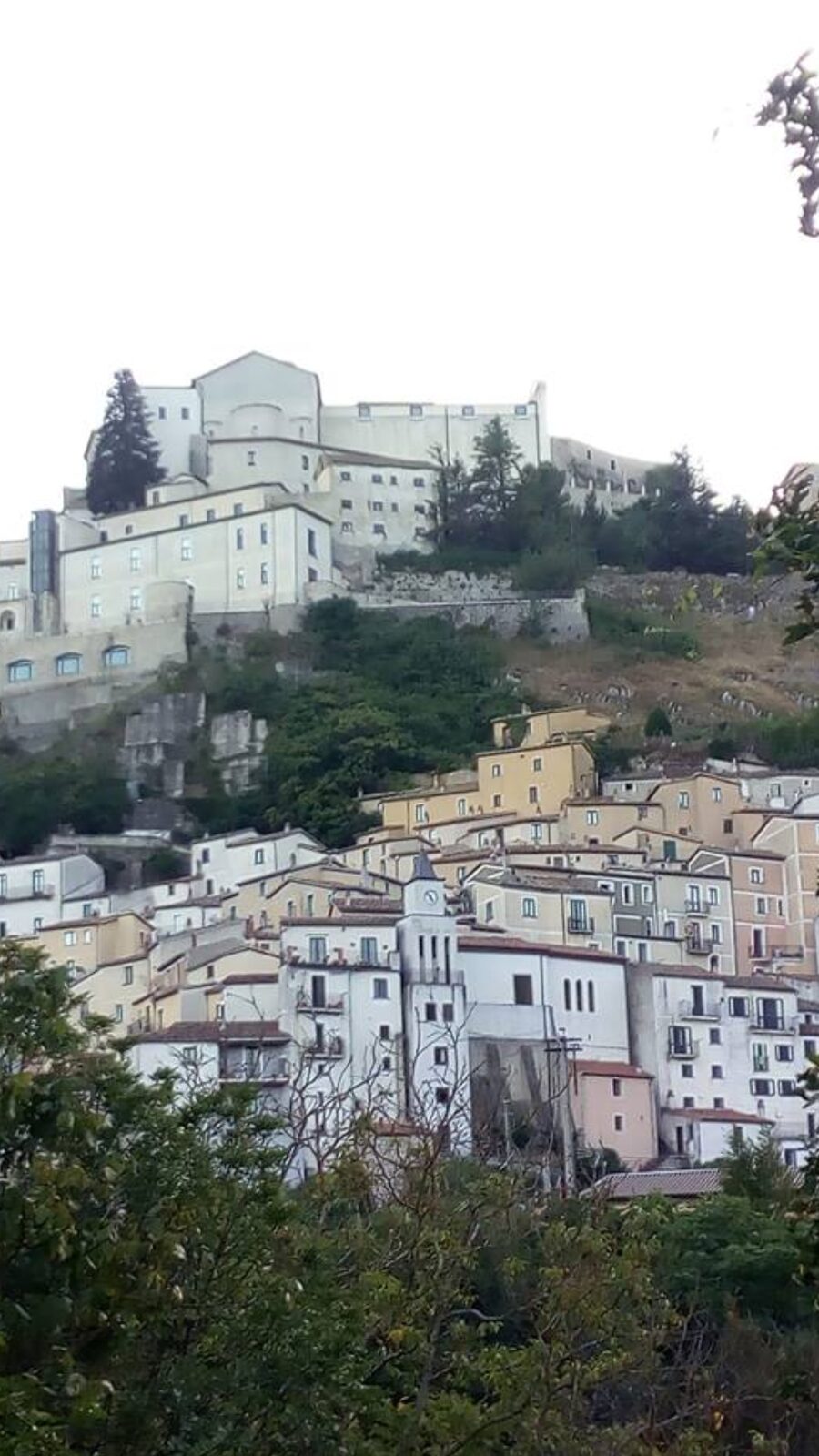 Il centro storico e il Borgo Pianello — immagine 2
